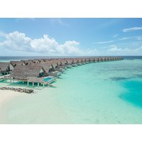 Emerald Faarufushi Resort & Spa.