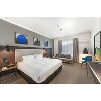 München - Sydney - Silkari Urban CKS Sydney Airport Hotel.