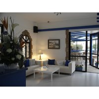 Düsseldorf - Paphos - Hilltop Gardens Hotel Apartments.