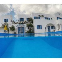 Hamburg - Órmos Athiniós - Santorini Breeze.