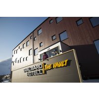 Hamburg - Longyearbyen - Svalbard Hotell | The Vault.