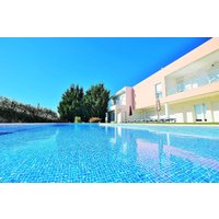 Berlin - Carcavelos - HILLTOP OASIS Lisboa Oeiras.