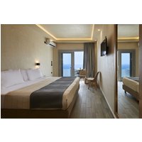 München - Órmos Athiniós - Acropole Sunrise.