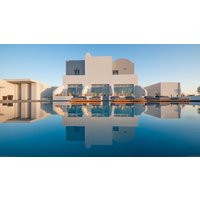 Düsseldorf - Fira - Volcanic Arc Suites.