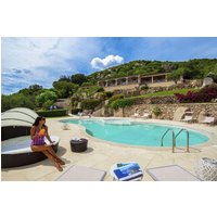 Düsseldorf - Baja Sardinia - Moma Hotel Cannigione.