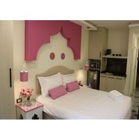 Düsseldorf - Amman - Amman Trail Hotel & Studios.