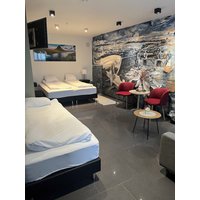 Berlin - Keflavik - Hotel Duus by Keflavik Airport.