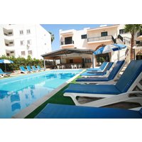 Nürnberg - Paphos - New York Plaza Hotel Apartments.