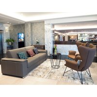 Köln Bonn - Hounslow - Crowne Plaza London - Kingston by IHG.