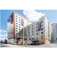Hamburg - London - Premier Inn London Brentford.