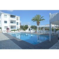 Hamburg - Paphos - Tasmaria Aparthotel.