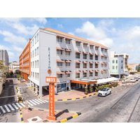 Frankfurt - Curaçao - Majestic City Suites & Beach Hotel.