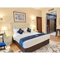 Frankfurt - Dubai - Seven Seas Hotel.