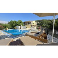 München - Kassiopi - Villa Bacchus.