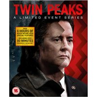 Twin Peaks: A Limited Event Series (Slipcase Version)
Twin Peaks: A Limited Event Series (Slipcase Version)