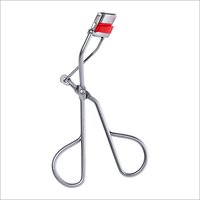 Revlon Tripple-Stepped Eyelash Curler
Revlon Tripple-Stepped Eyelash Curler