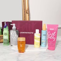 Лимитированный бьюти-бокс LOOKFANTASTIC Haircare Bundle (стоимостью более 7,938 руб.)
Лимитированный бьюти-бокс LOOKFANTASTIC Haircare Bundle (стоимостью более 7,938 руб.)
