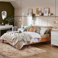 The Willow Manor Easy Care Percale Double Duvet Set Seersucker - Natural & Blush
The Willow Manor Easy Care Percale Double Duvet Set Seersucker - Natural & Blush