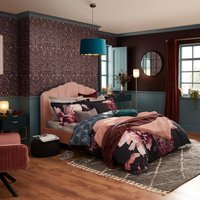 The Willow Manor Egyptian Cotton Sateen 300 Thread Count King Duvet Set Photo Floral
The Willow Manor Egyptian Cotton Sateen 300 Thread Count King Duvet Set Photo Floral