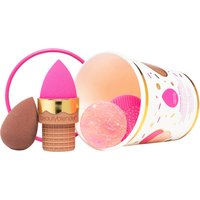 Beautyblender Signature Blend Holiday Essentials Set
Beautyblender Signature Blend Holiday Essentials Set