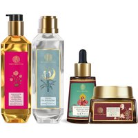 Forest Essentials Must Have Day Care Kit for Combination Skin 
Forest Essentials Must Have Day Care Kit for Combination Skin