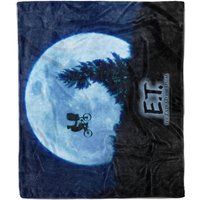 E.T. the Extra-Terrestrial Moon Cycle Fleece Blanket - L
E.T. the Extra-Terrestrial Moon Cycle Fleece Blanket - L