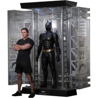 Hot Toys 1:6 Scale DC Comics The Dark Knight Rises Batman Armory and Bruce Wayne Statue
Hot Toys 1:6 Scale DC Comics The Dark Knight Rises Batman Armory and Bruce Wayne Statue