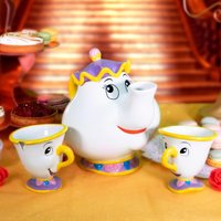 Disney Beauty and The Beast Mrs. Potts & Chip Ceramic Premium Teapot
Disney Beauty and The Beast Mrs. Potts & Chip Ceramic Premium Teapot