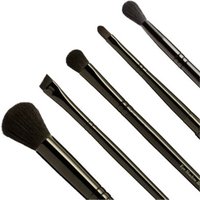 Illamasqua Essential Brush Set
Illamasqua Essential Brush Set