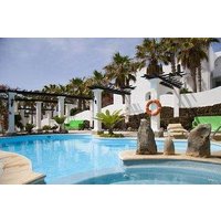 Esquinzo Aparthotel.