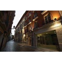 Rice Palacio de los Blasones Suites.