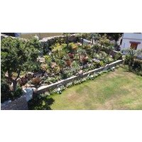 Niriides Hotel & Apartments.