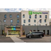 Holiday Inn Express Marne-la-Vallée Val d Europe.