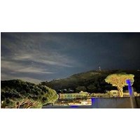 Victoria Place Hotel.