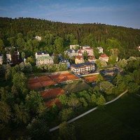 Queens Hotel & Wellness.