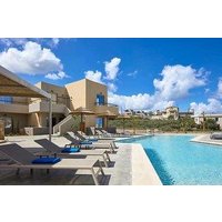 Villaggio Mare Suites.