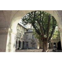 Hôtel Cloître Saint-Louis.