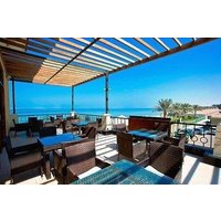 Barracuda Beach Resort.