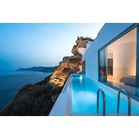 Andronis Luxury Suites.