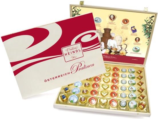 Holzgeschenkkiste Österreich-Pralinen