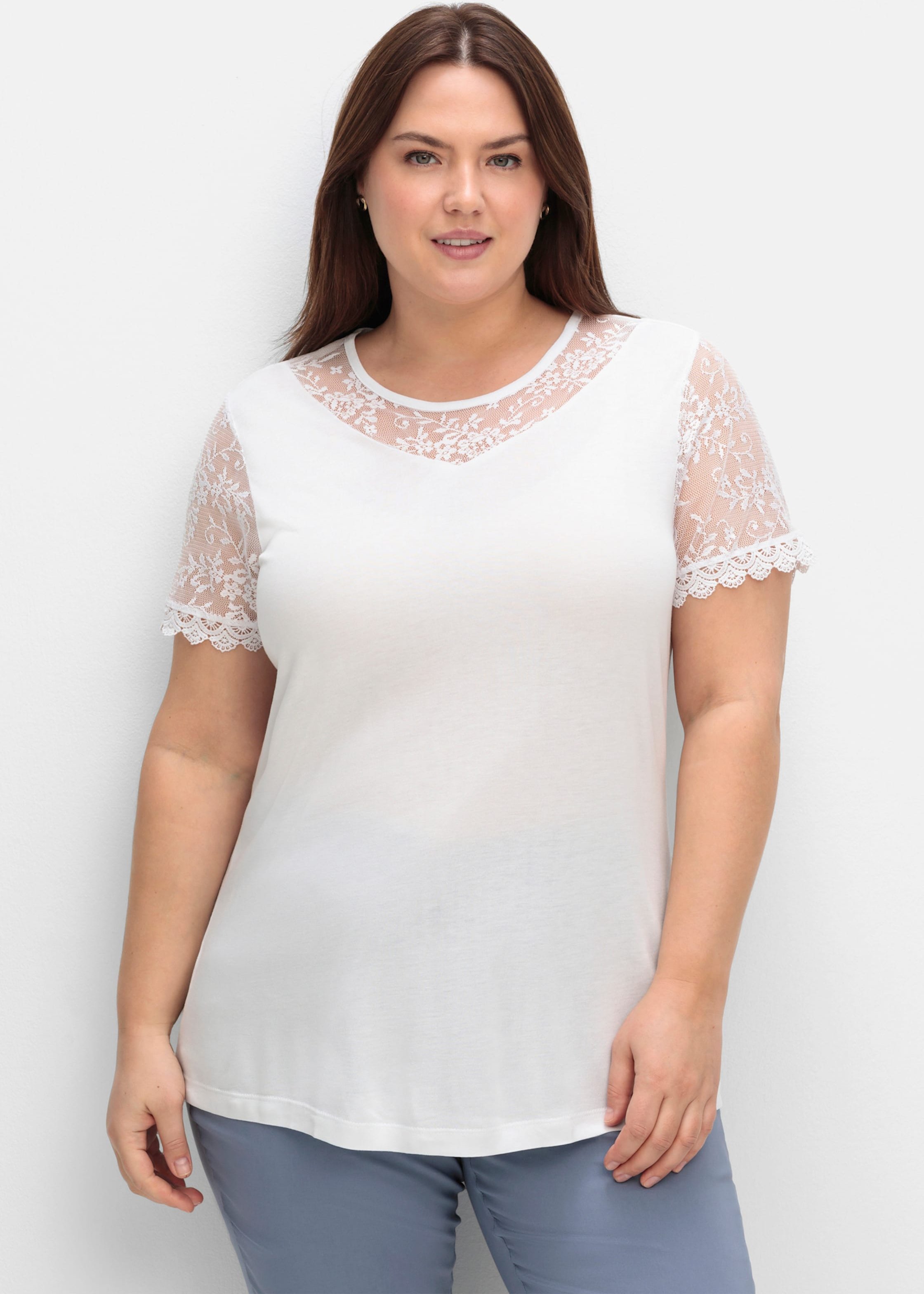 Sheego Spitzenshirt aus reiner Viskose