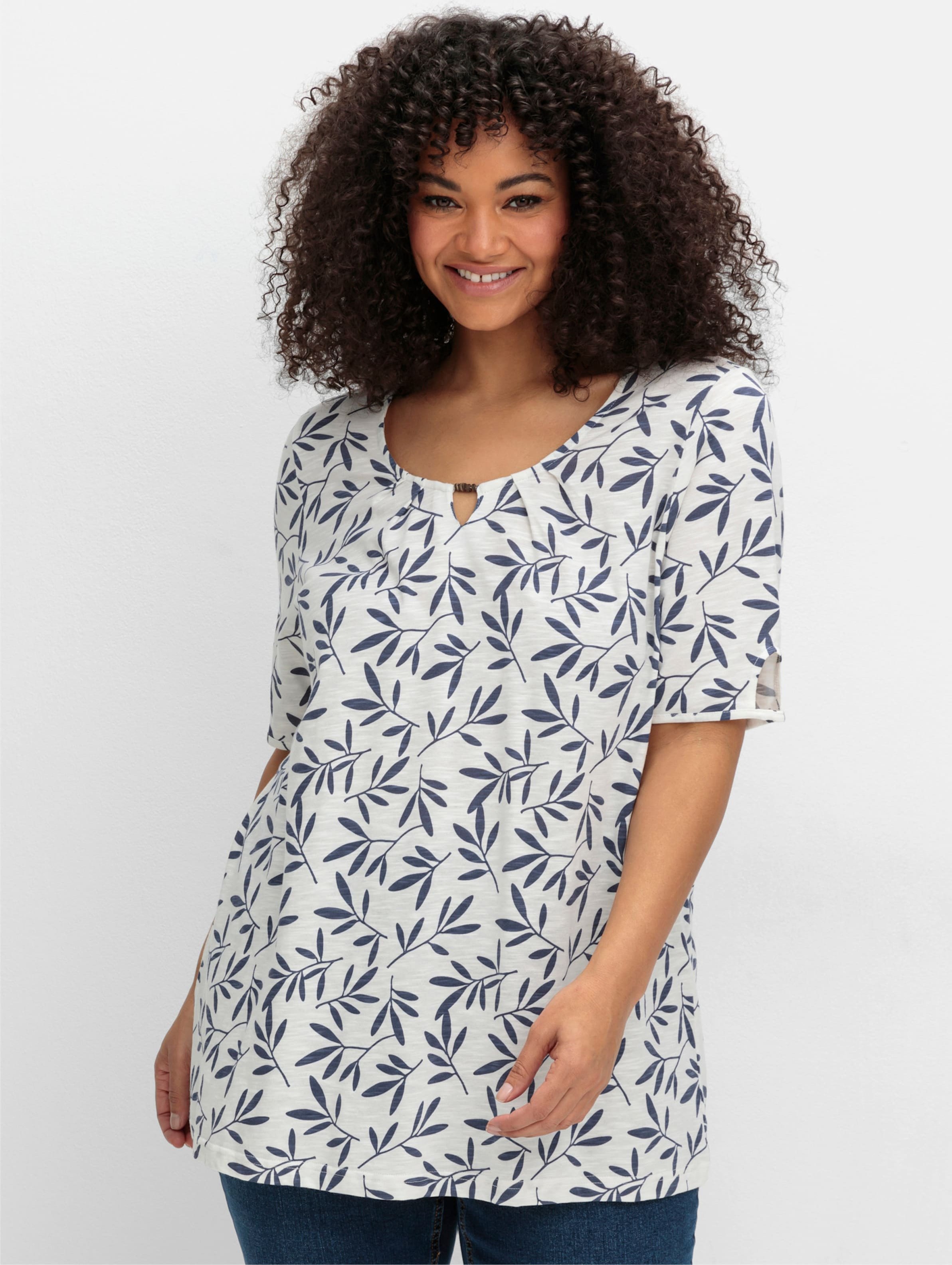 Sheego Kurzarmshirt in A-Linie