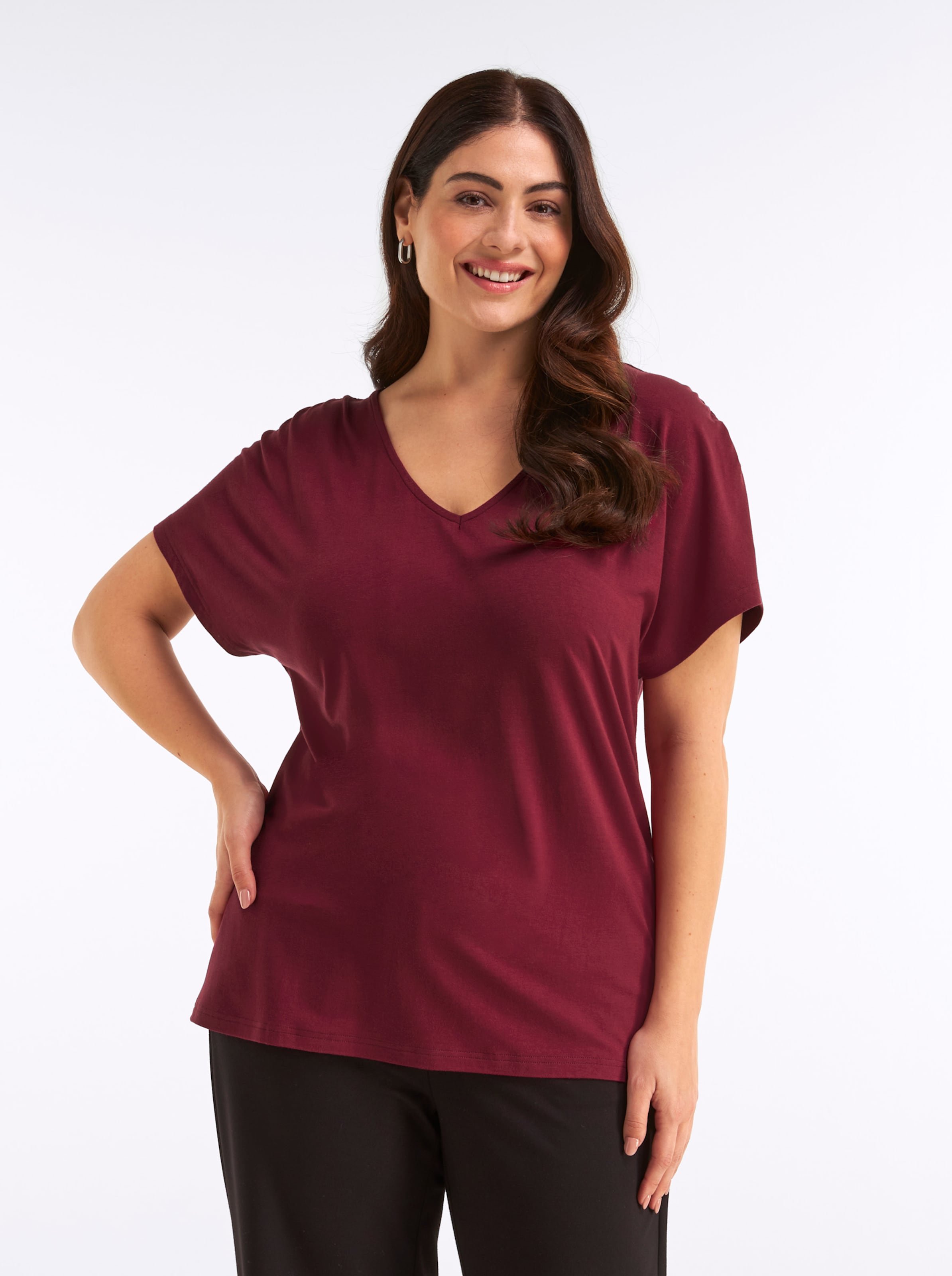 Sheego V-Shirt mit Raffungen an der Schulternaht