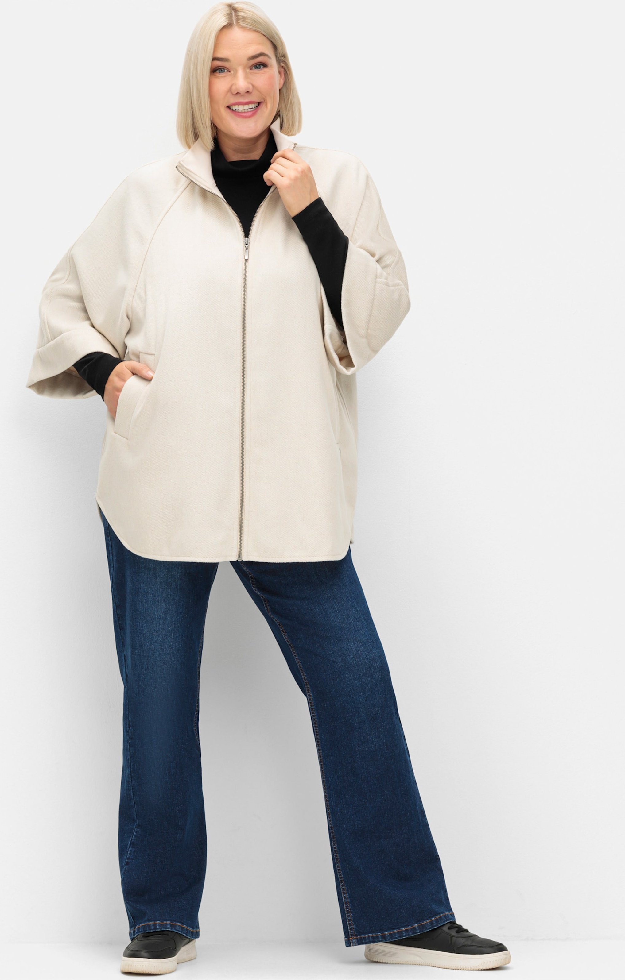 Sheego Jacke in Cape-Form, mit 3/4-Arm