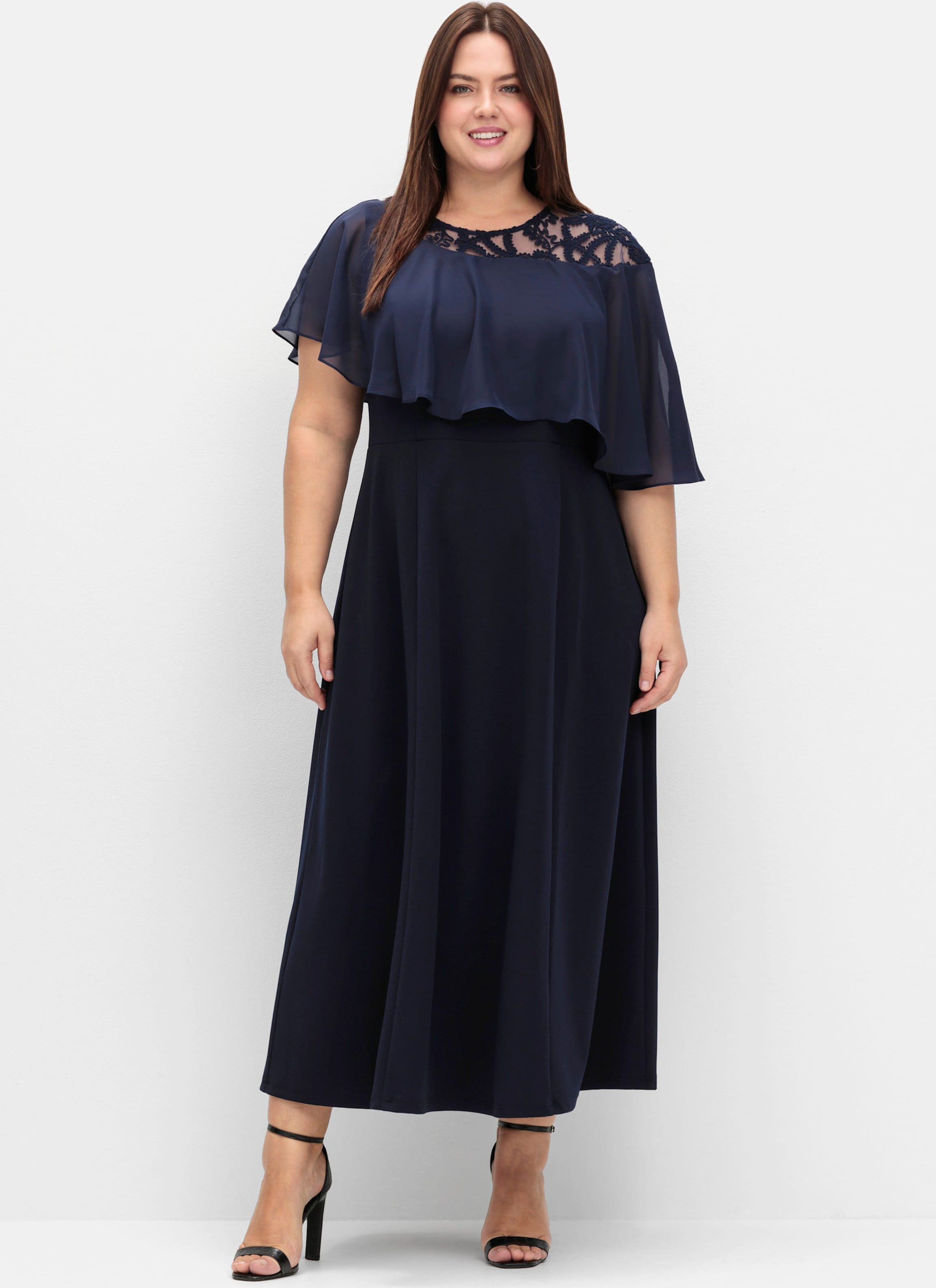 Sheego Abendkleid mit Chiffon-Cape