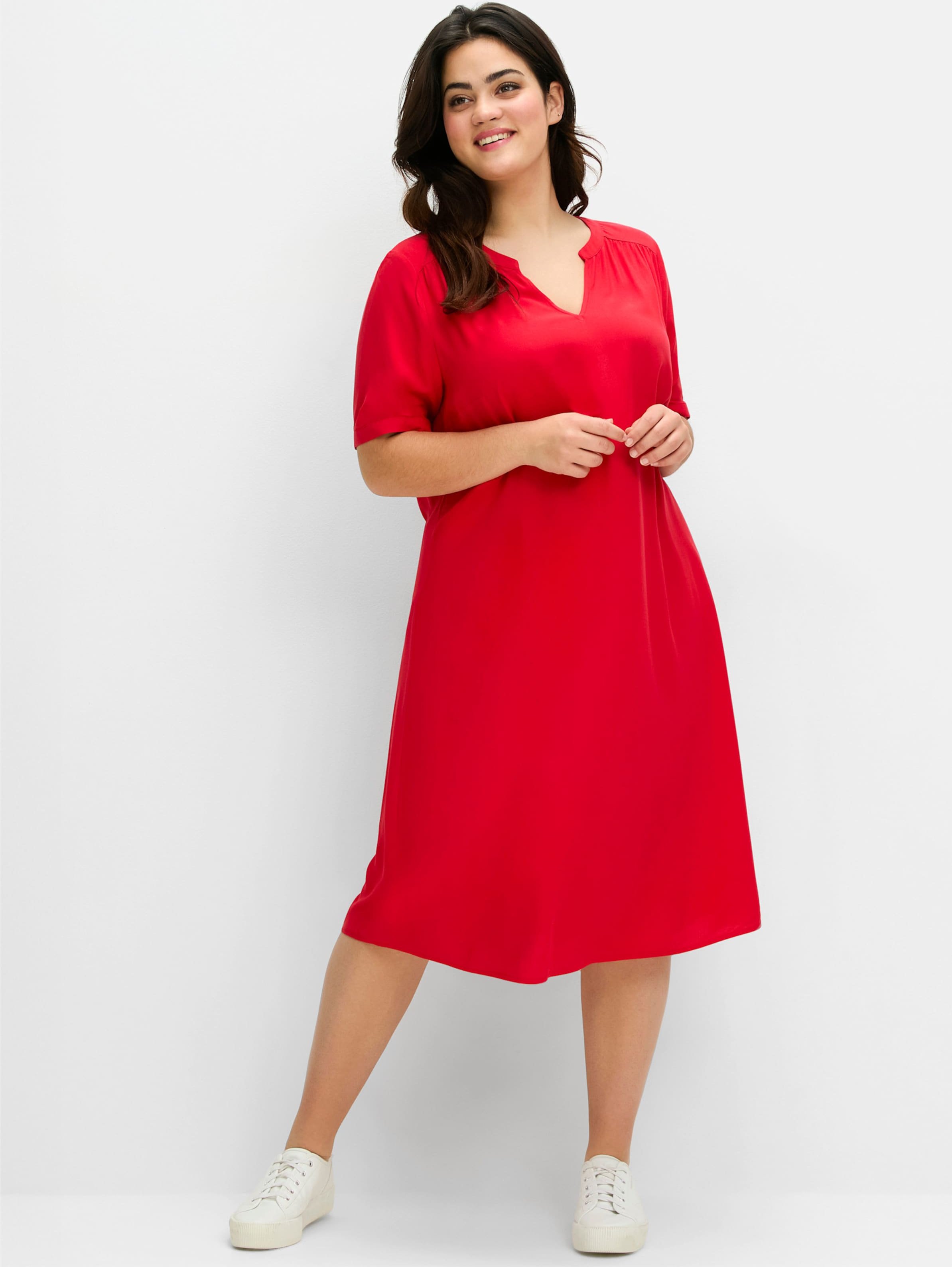 Sheego Luftiges A-Linien-Kleid aus leichter Viskose