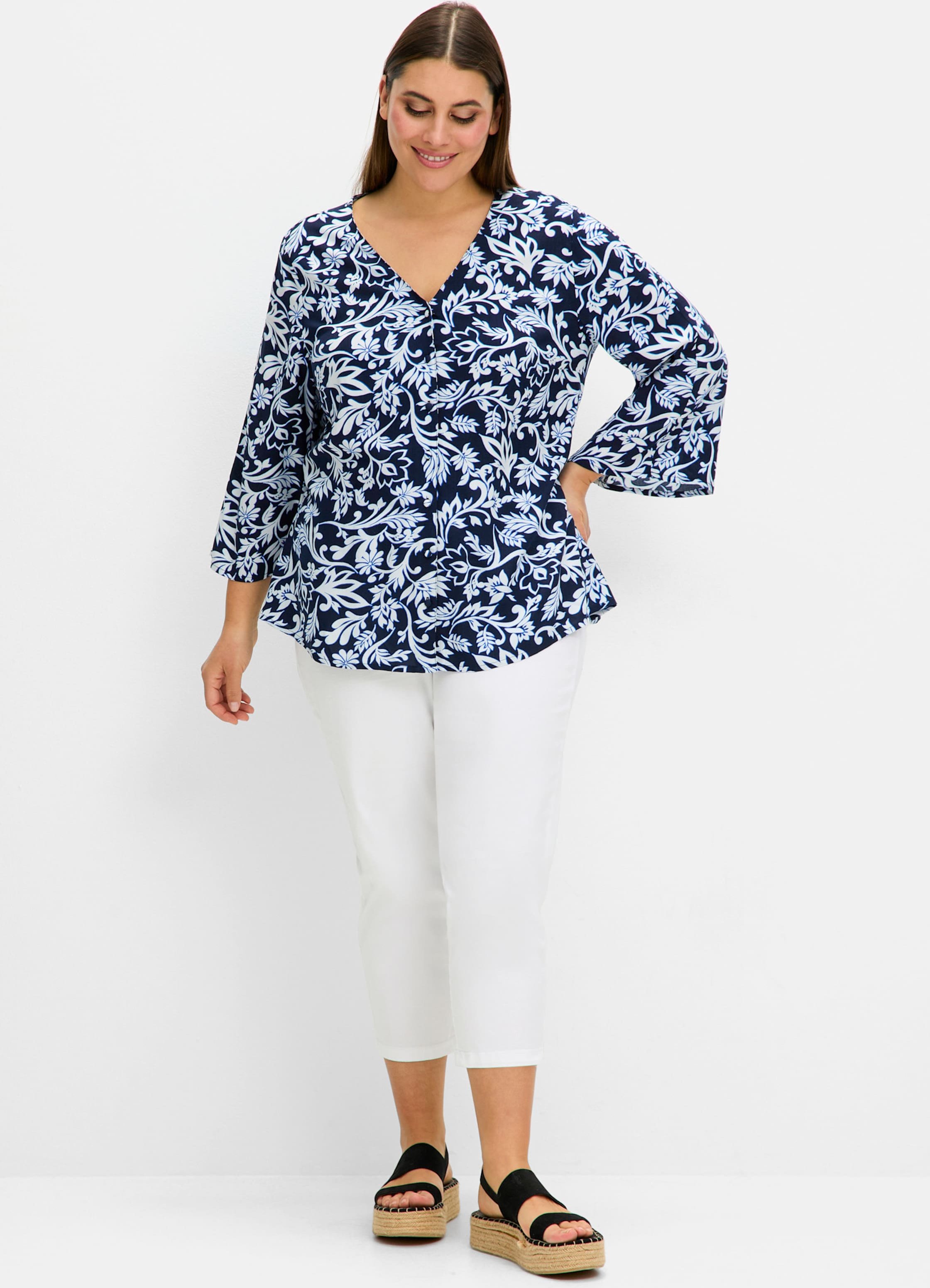Sheego Druckbluse mit 3/4-Trompetenärmeln