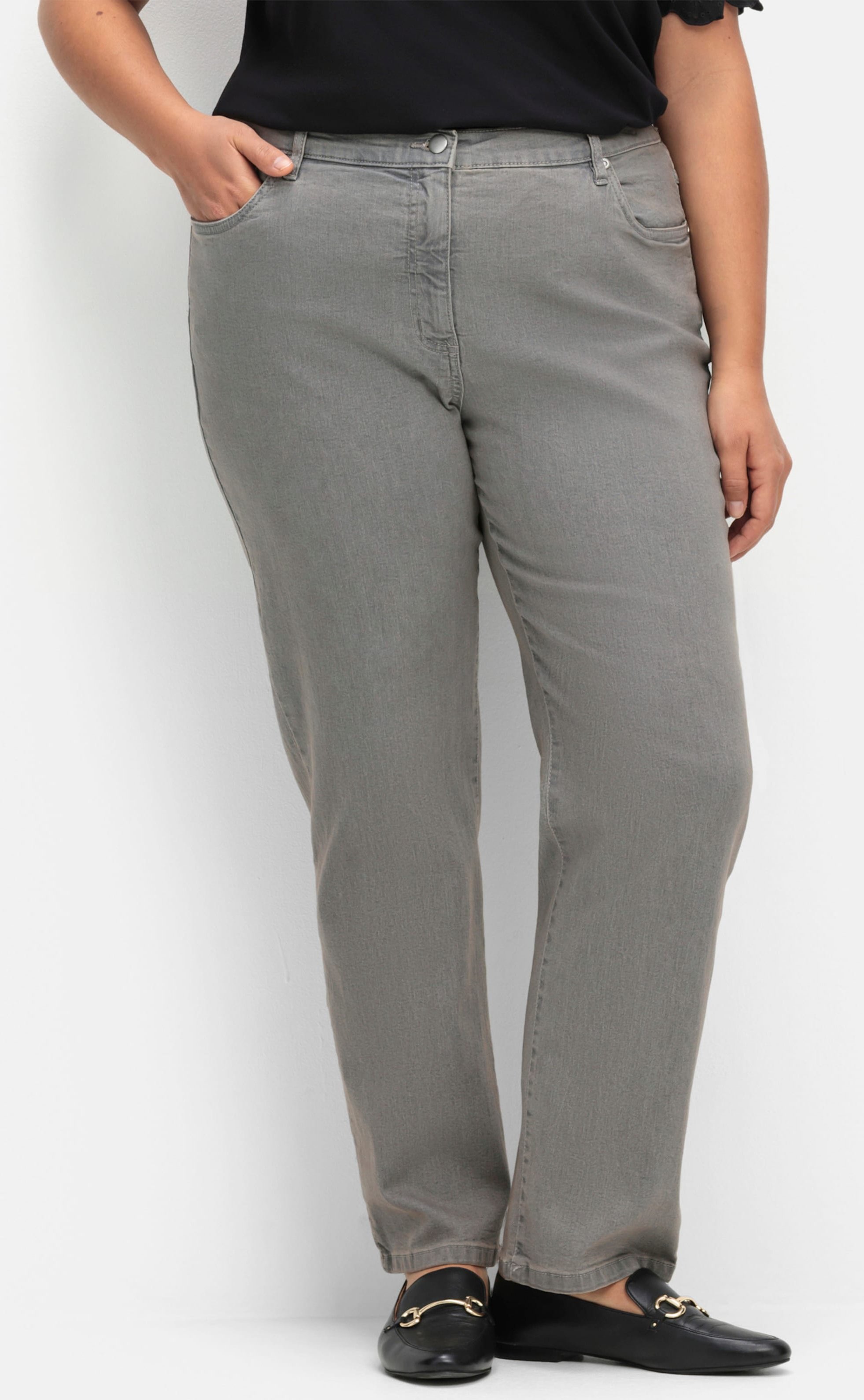 Sheego 5-Pocket-Jeans mit Stickerei-Motiv