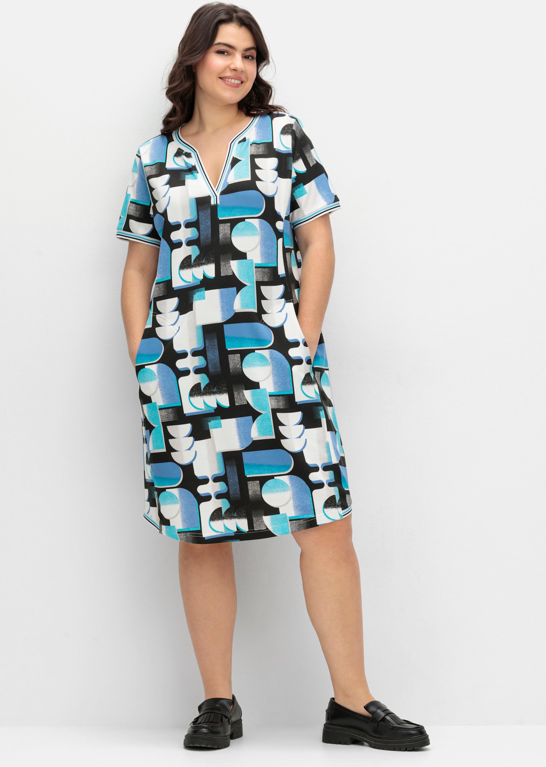 Sheego Shirtkleid in bedruckter Sweat-Qualität