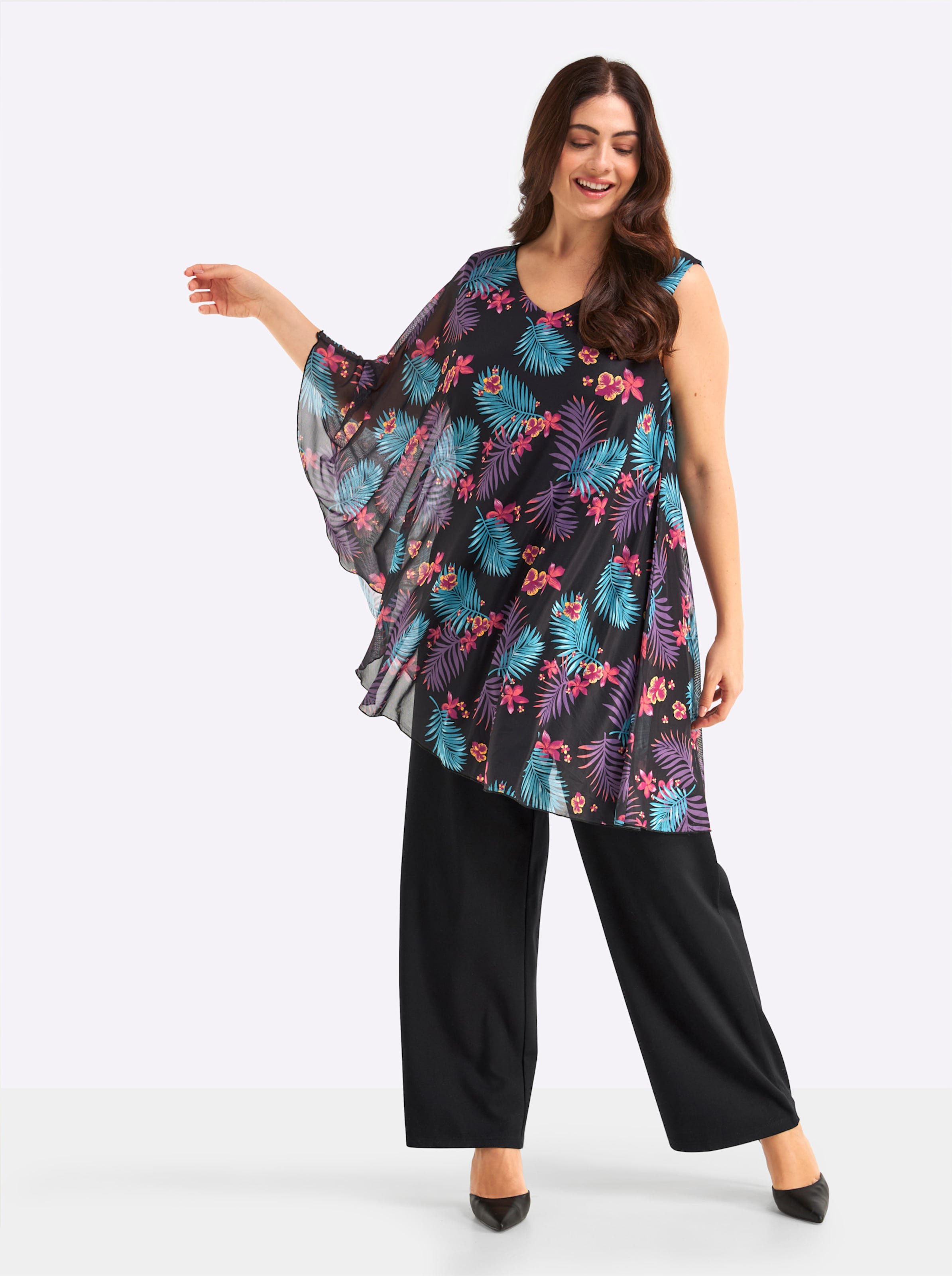 Sheego Jumpsuit mit asymmetrischem Cape